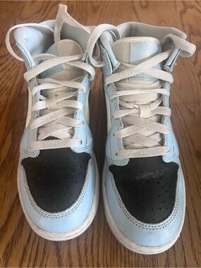 Kids Light Blue and Black High-Top Sneakers